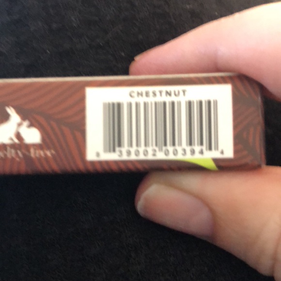 SO SUSAN COSMETICS Cashmere Matte - Long-Lasting Matte Lipstick in Chestnut - Picture 3 of 7